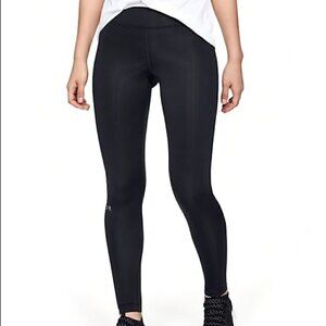 Under Armour  Women's Black Fitted Leggings
